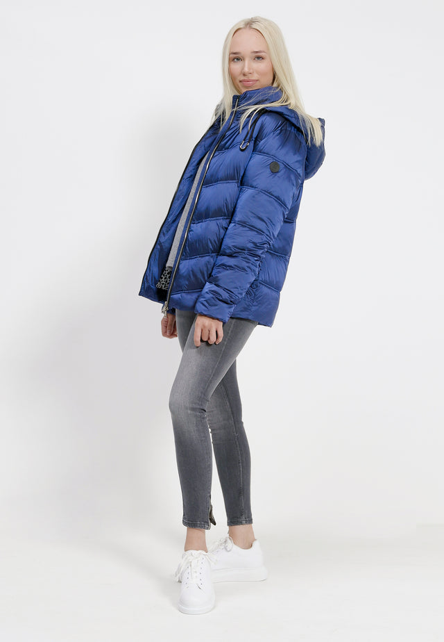 Blau