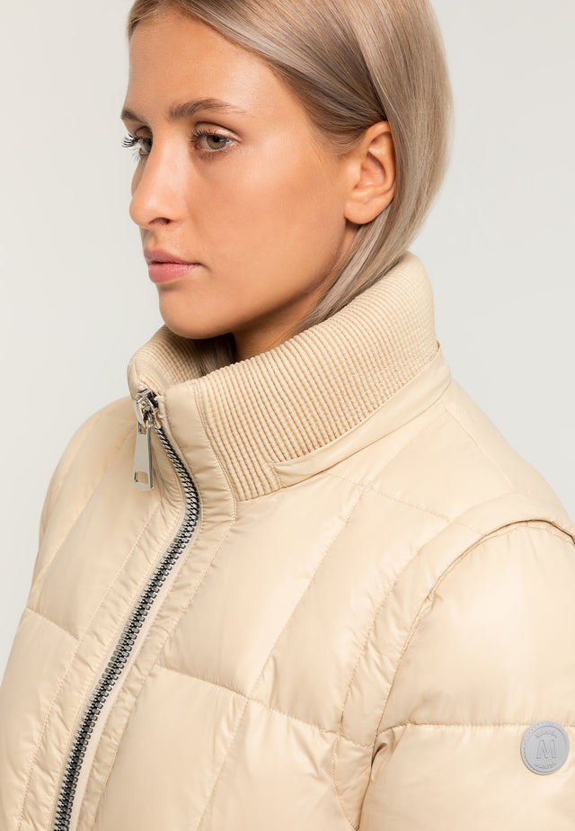 Daunenjacke